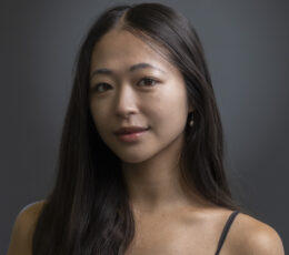 לריסה ליונג